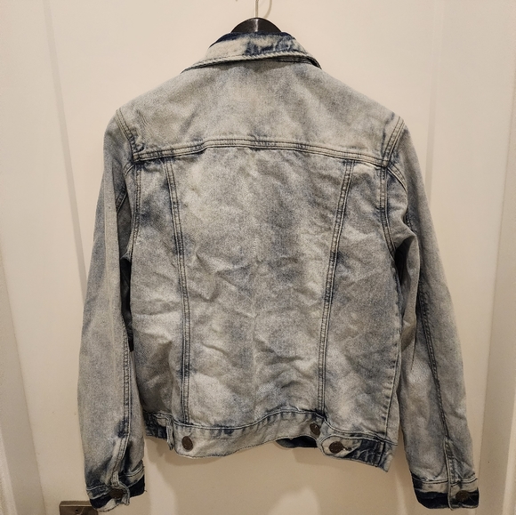 Gap Acid wash denim jacket - Picture 3 of 3
